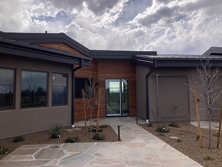 Soft Wash vs. Pressure Wash for Arizona Homes: What’s Safe for Stucco, Painted Siding, and Trim?