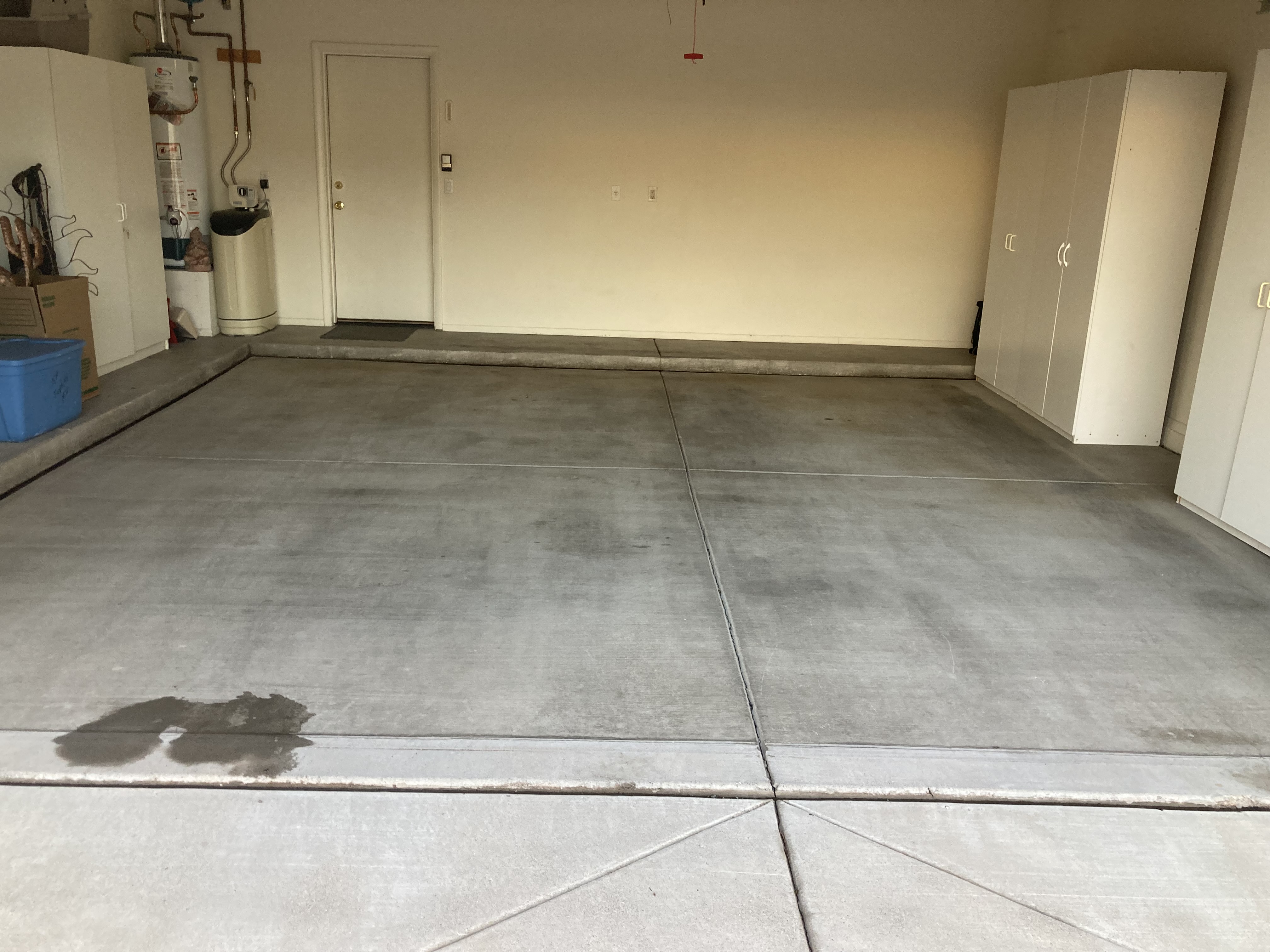 Another complete house cleaning for new owners including pavers, patio, front walkway, garage and driveway. Red mud stain removal and excessive dust, in Cornville Arizona